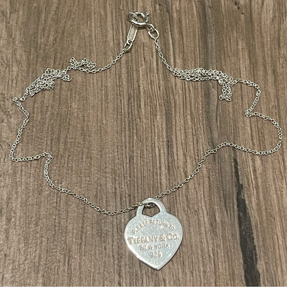 Tiffany & Co Sterling Silver Please Return To New York Heart Tag Necklace 16.5”